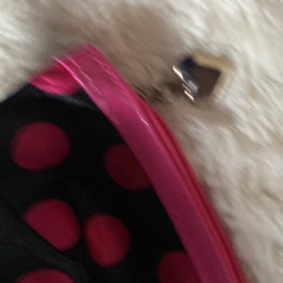 Makeup bags sold 3 together. - Picture 5 of 6